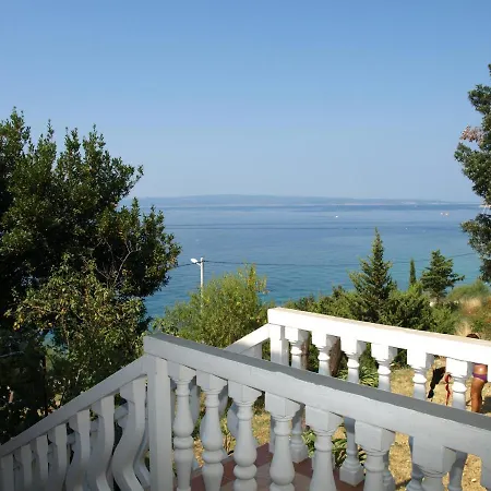 By The Sea - 12322 Apartman